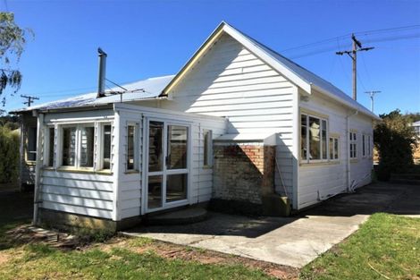 Photo of property in 69 Salcombe Street, Kaitangata, 9210