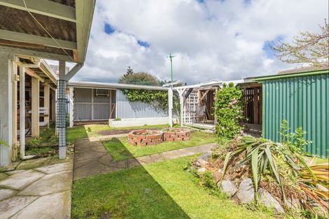 Photo of property in 17 Kauri Street, Levin, 5510