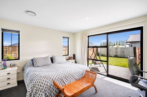 Photo of property in 35 Mcquillan Avenue, Woodend, 7610