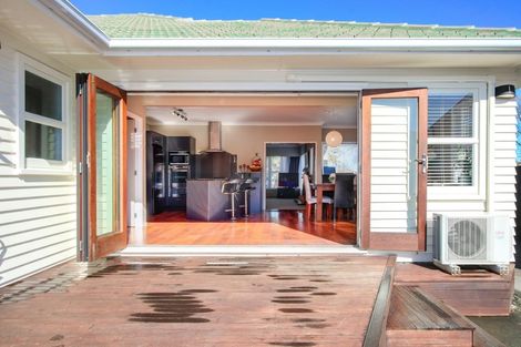 Photo of property in 4 Morgan Avenue, Marewa, Napier, 4110