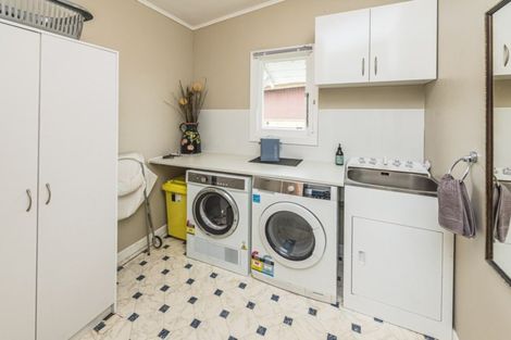 Photo of property in 35 Surrey Road, Springvale, Whanganui, 4501