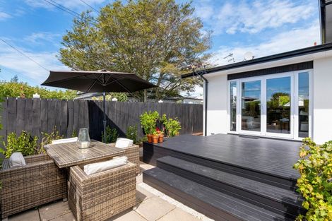 Photo of property in 1/33 Searells Road, Strowan, Christchurch, 8052