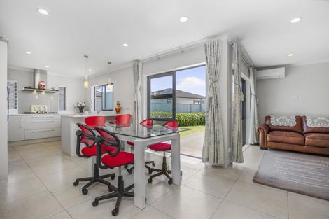 Photo of property in 3 Manene Street, Wattle Downs, Auckland, 2103