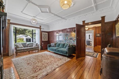 Photo of property in 33 Fitzroy Road, Fitzroy, New Plymouth, 4312