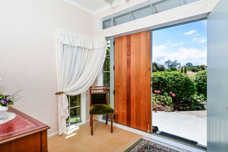 Photo of property in 104 Buscomb Avenue, Henderson, Auckland, 0610
