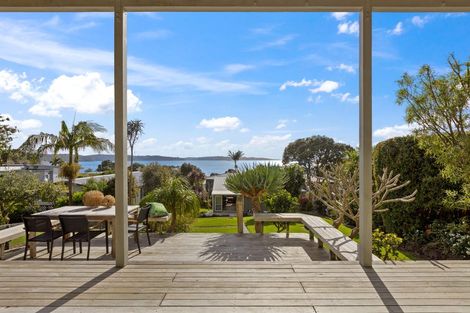 Photo of property in 4 Piccadilly Circus, Snells Beach, 0920