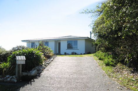 Photo of property in 12 Warburton Street, Karoro, Greymouth, 7805