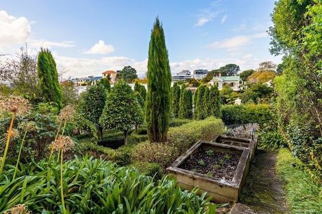 Photo of property in 20 Barton Terrace, Thorndon, Wellington, 6011