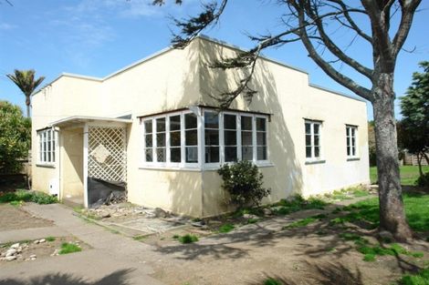 Photo of property in 191 Egmont Street, Patea, 4520