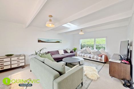 Photo of property in 2/10 Rodney Road, Northcote Point, Auckland, 0627