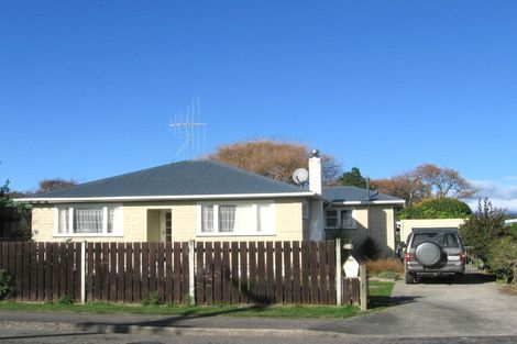 Photo of property in 18 Atmore Avenue, Otaki, 5512