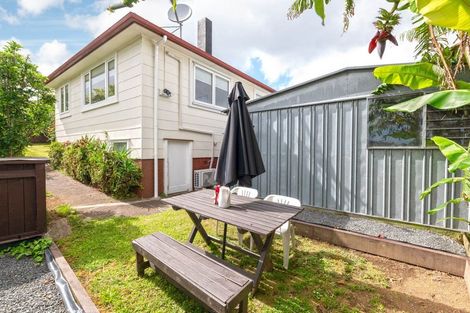 Photo of property in 32 Roseman Avenue, Mount Roskill, Auckland, 1041