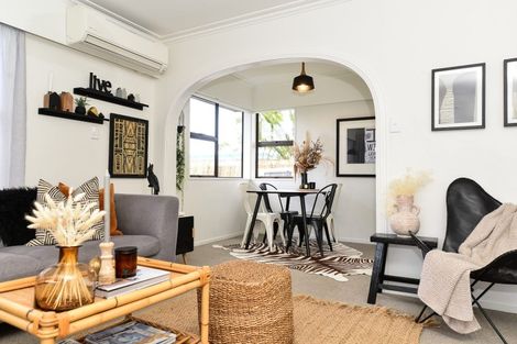 Photo of property in 290c Cambridge Road, Hillcrest, Hamilton, 3216