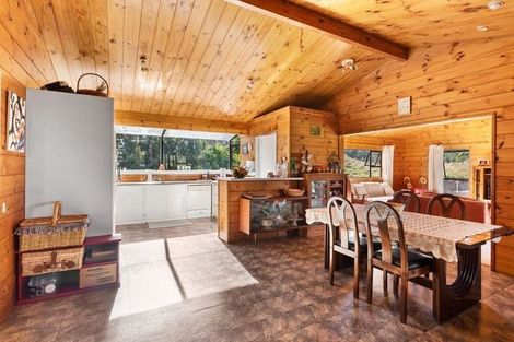 Photo of property in 372 Pine Valley Road, Dairy Flat, Silverdale, 0992