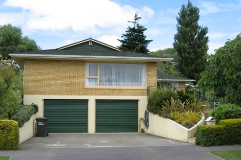 Photo of property in 29 Highfield Place, Avonhead, Christchurch, 8042