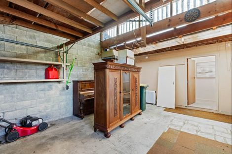 Photo of property in 82 Manu Crescent, Upper Vogeltown, New Plymouth, 4310