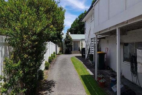 Photo of property in 31 Covil Avenue, Te Atatu South, Auckland, 0610