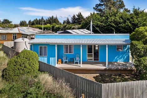 Photo of property in 19 South Crescent, Amberley, 7481