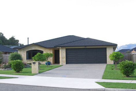 Photo of property in 7 Jeannie Way, Waikanae Beach, Waikanae, 5036