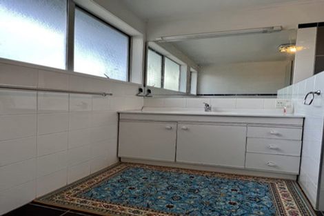 Photo of property in 31 Lyren Place, Half Moon Bay, Auckland, 2012