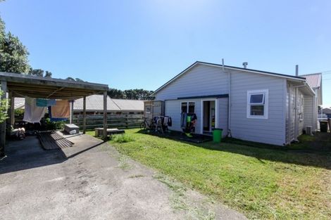 Photo of property in 6 Morley Street, New Plymouth, 4310