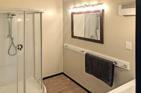 Photo of property in 15 Oregon Drive, Kelvin Heights, Queenstown, 9300