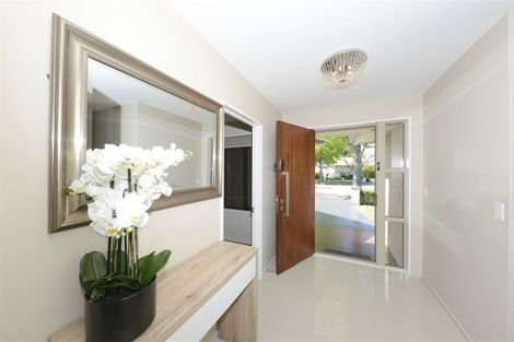 Photo of property in 8 Seagrave Place, Ilam, Christchurch, 8041