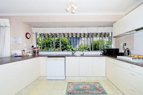 Photo of property in 104 Buscomb Avenue, Henderson, Auckland, 0610