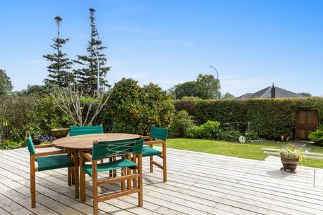 Photo of property in 26 Durham Street, Te Atatu Peninsula, Auckland, 0610