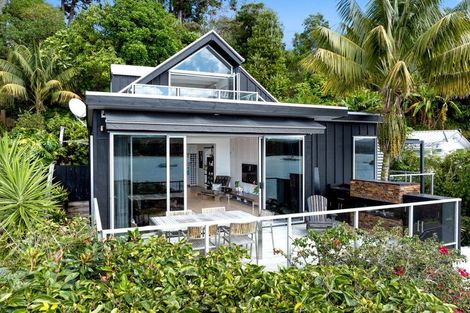 Photo of property in 1184 Sandspit Road, Sandspit, Warkworth, 0982