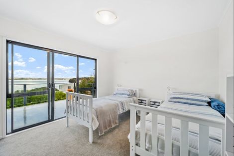 Photo of property in 4 Kookaburra Drive, Tawharanui Peninsula, Warkworth, 0986