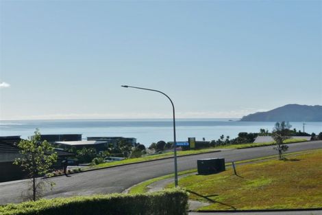 Photo of property in 4 Sunrise Place, Cable Bay, 0420