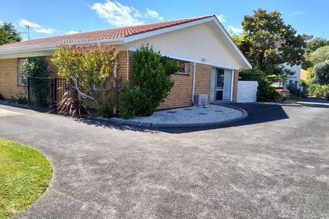 Photo of property in 16a Manse Road, Pahurehure, Papakura, 2113
