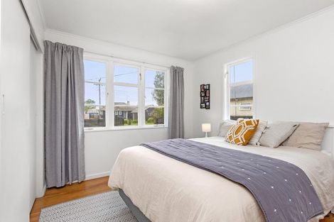 Photo of property in 82 Alfred Street, Fairfield, Hamilton, 3214