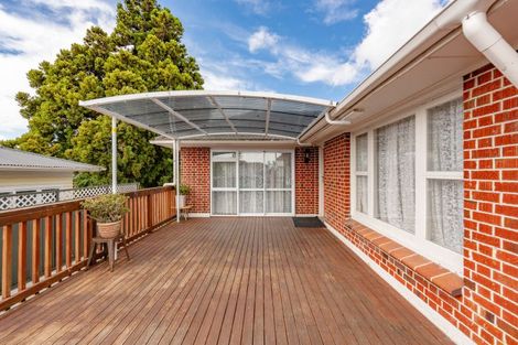Photo of property in 10 Brains Road, Kelston, Auckland, 0602