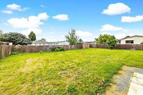 Photo of property in 30 Sutton Crescent, Papakura, 2110