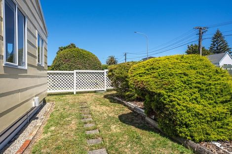 Photo of property in 10 Walton Road, Paraparaumu Beach, Paraparaumu, 5032