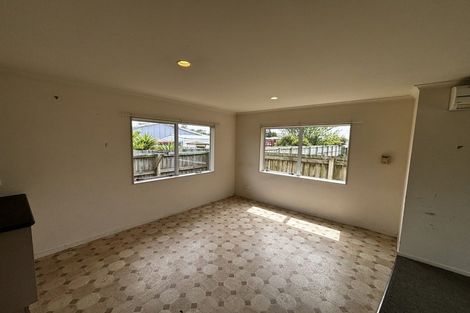 Photo of property in 369 Waihi Road, Normanby, Hawera, 4614