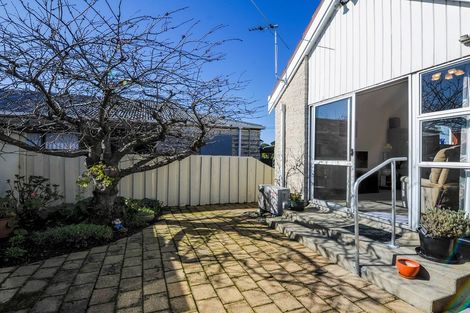 Photo of property in 56d Oxford Street, South Dunedin, Dunedin, 9012