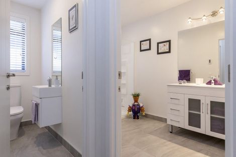 Photo of property in 32 Huka Heights Drive, Rangatira Park, Taupo, 3330