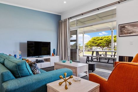 Photo of property in 4 Pinedale Crescent, Riversdale Beach, Masterton, 5872