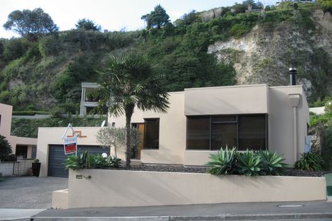 Photo of property in 145 Milton Road, Bluff Hill, Napier, 4110