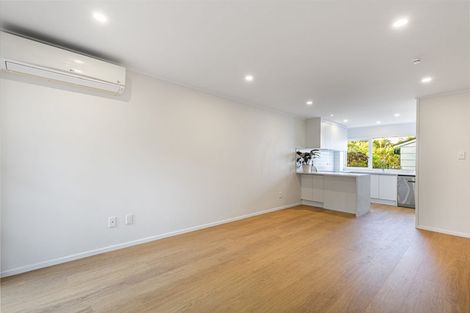 Photo of property in 2/6 Griffen Road, Mount Roskill, Auckland, 1041