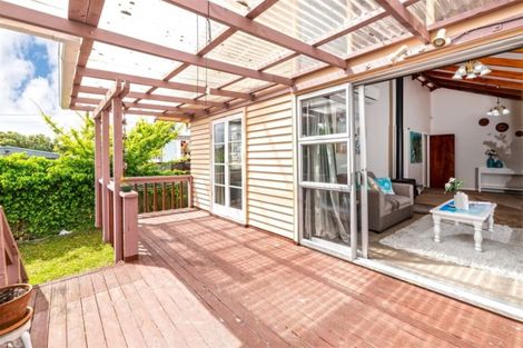 Photo of property in 87 Godley Road, Green Bay, Auckland, 0604