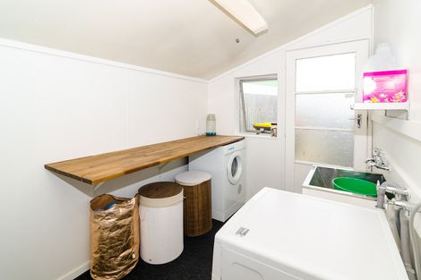 Photo of property in 57 Brighton Road, Green Island, Dunedin, 9018