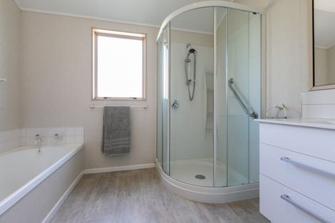 Photo of property in 211 Frimley Avenue, Frimley, Hastings, 4120