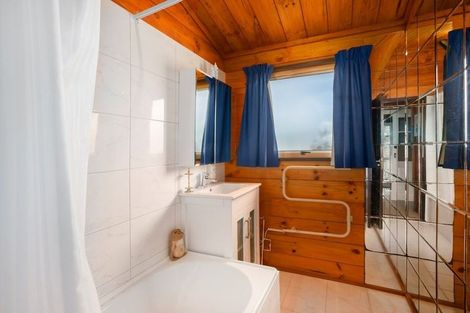 Photo of property in 7 Tweed Road, Papakowhai, Porirua, 5024