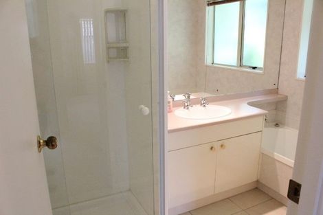 Photo of property in 2/38 Ambleside Drive, Northpark, Auckland, 2013