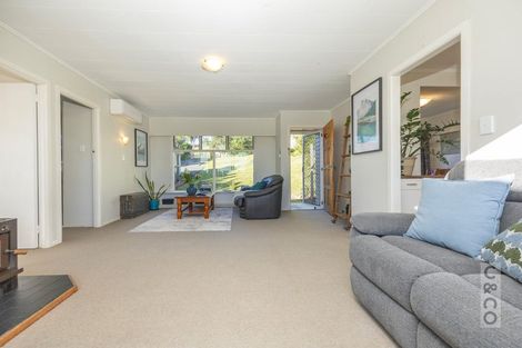 Photo of property in 67 Garfield Road, Helensville, 0800