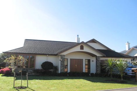 Photo of property in 5 Doneraille Place, Bethlehem, Tauranga, 3110